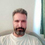 تصویر پروفایل علی